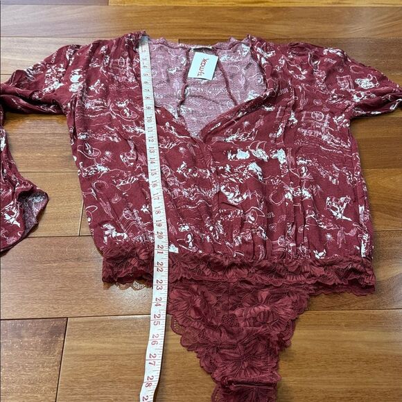NWT Free People Intimately Everythings rosy bodysuit In Western Print size SP - Picture 12 of 14